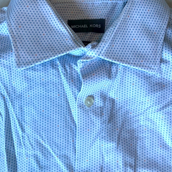 Michael Kors men’s shirt in XL. - Picture 2 of 4